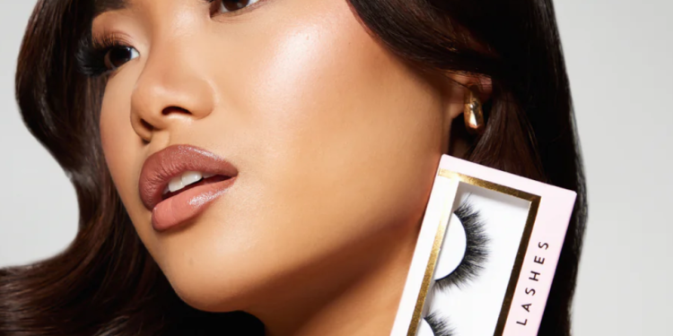 Tatti Lashes: Hochwertige Wimpern und Beauty-Produkte für jeden Anlass